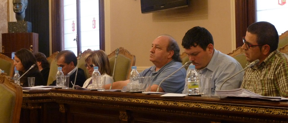 El PSOE pide a la Diputaci&oacute;n que se comprometa a no reducir recursos para combatir la violencia de g&eacute;nero