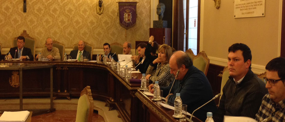 El presidente del PP y de la Diputaci&oacute;n sostiene que la reforma local, contra la que se han manifestado alcaldes y concejales de todo el pa&iacute;s, &ldquo;no es mala en s&iacute; misma&rdquo;