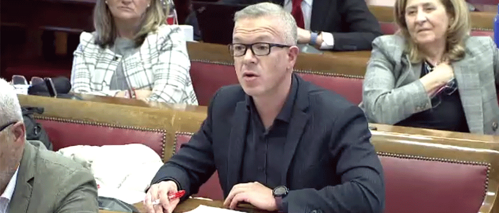 Gil responde a Lacalle que este Gobierno ha relanzado la A-11, en la que prev&eacute; invertir m&aacute;s de 400 millones en 2025