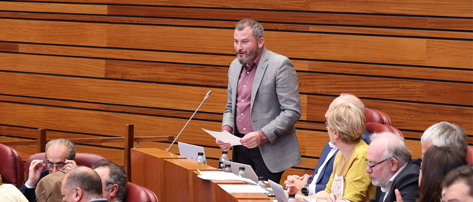 <div>El PSOE de Castilla y Le&oacute;n exige transporte escolar para el alumnado de Formaci&oacute;n Profesional de ciclo medio y superior&nbsp;&nbsp;</div><div>&nbsp;</div>